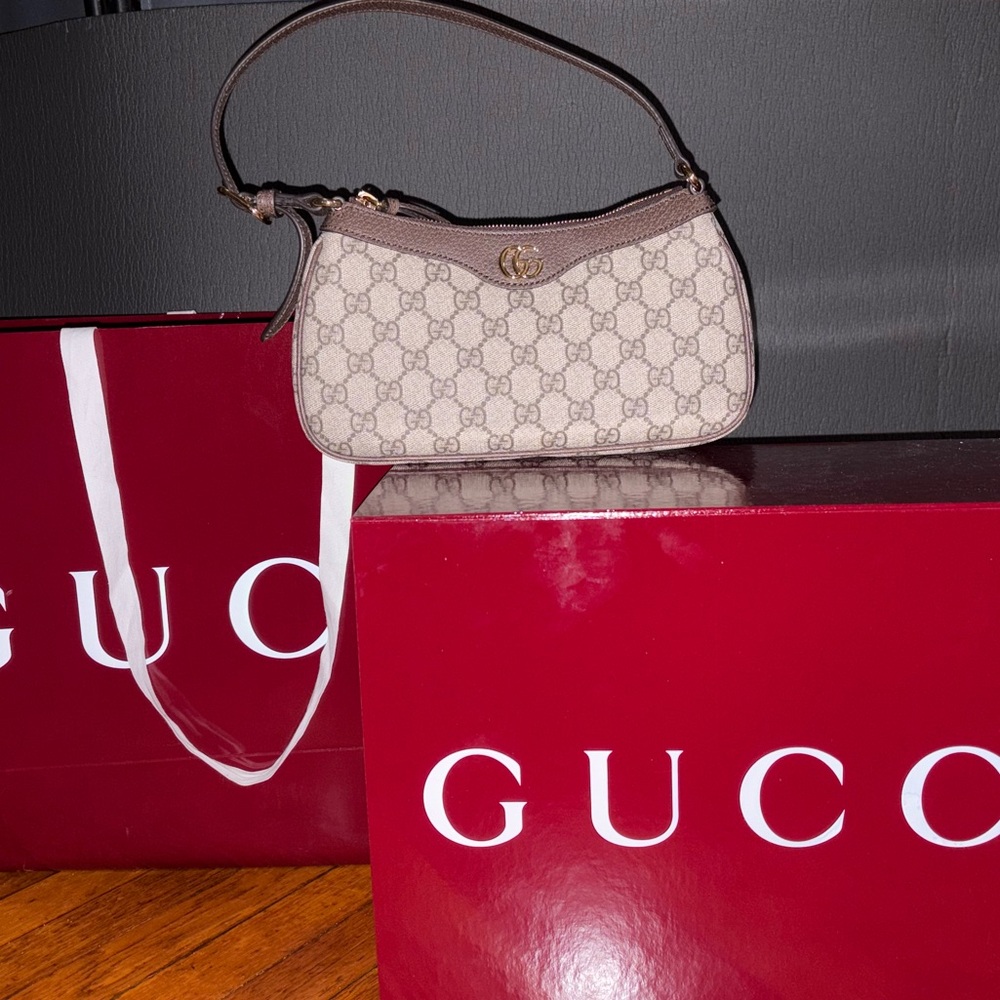 Gucci Small Ophidia GG Shoulder Bag